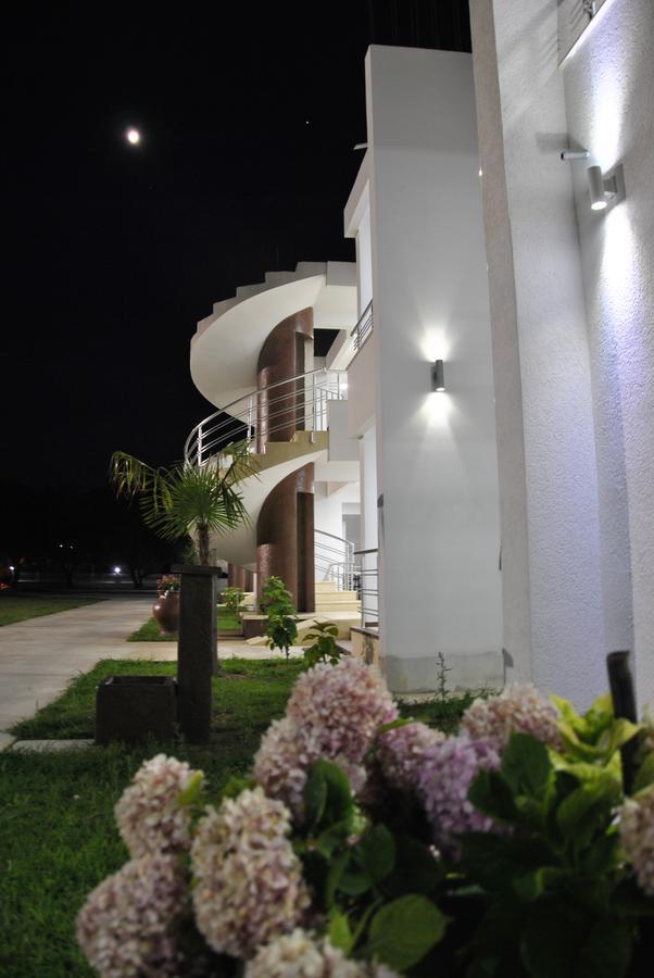 Royal Apartments & Villas Ulcinj Exterior foto